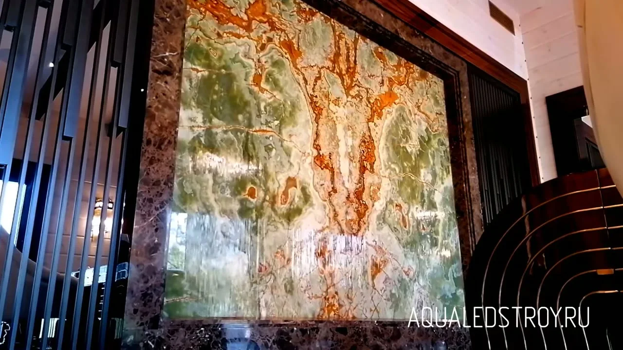 Водопад по камню Onyx Green Pakistan